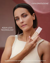 Carica l'immagine nel visualizzatore di Gallery, DEFENCE COLOR Hydra Glow Fondotinta Idratante 30 ml - 06 CINNAMON