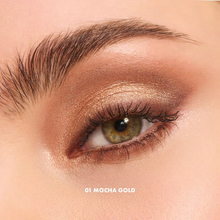 Carica l'immagine nel visualizzatore di Gallery, GOOVI OMBRETTO STICK DUO Couple Goals Ombretto in stick a doppia punta perfetto per creare un look occhi completo in pochi gesti: illumina, definisce e dona profondità allo sguardo con texture cremose e ultra-sfumabili.