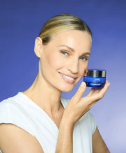 Carica l'immagine nel visualizzatore di Gallery, DEFENCE MY AGE Crema Rinnovatrice Giorno